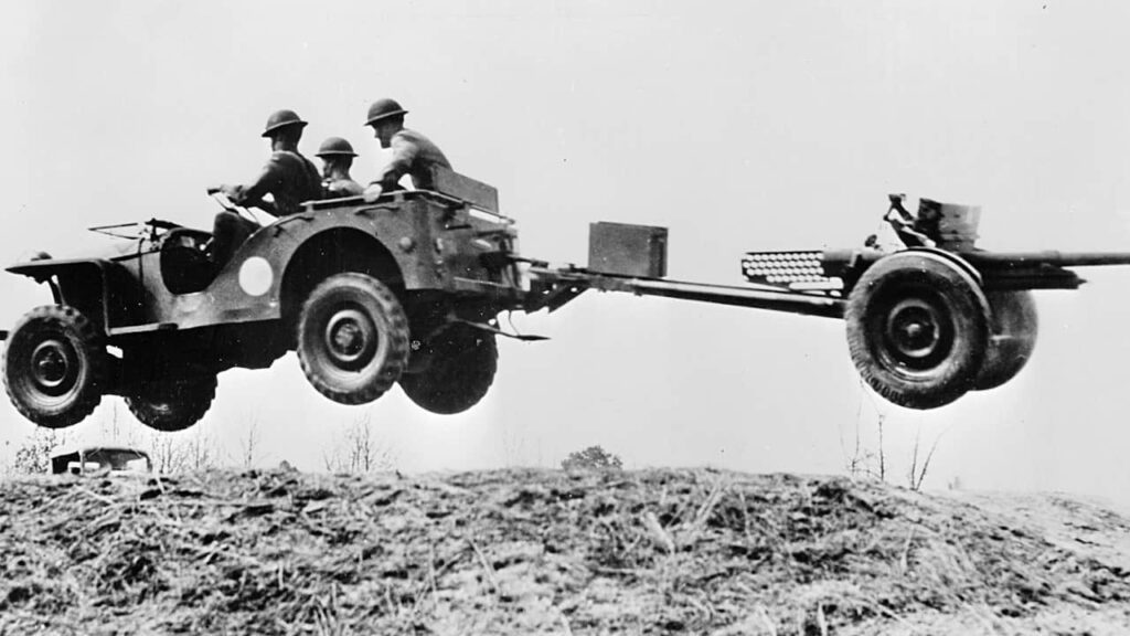 Jeep, el superpoderoso auto todoterreno, probó su resistencia en las condiciones más hostiles. (https://noticias.pro.pvt.coches.com/)