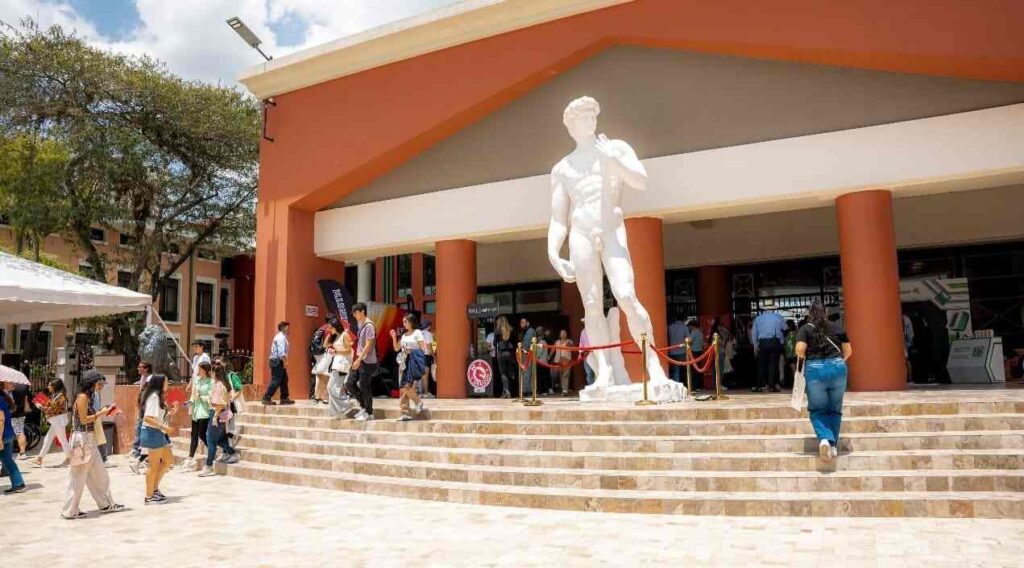 El campus principal de la USFQ está ubicado en la parroquia rural Cumbayá (Quito). (FOTO: USFQ)