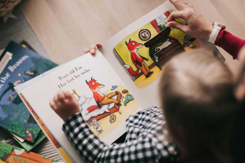 Esta iniciativa tiene como objetivo principal generar en los niños el interés por la lectura. (Pexels/Lina Kivaka)